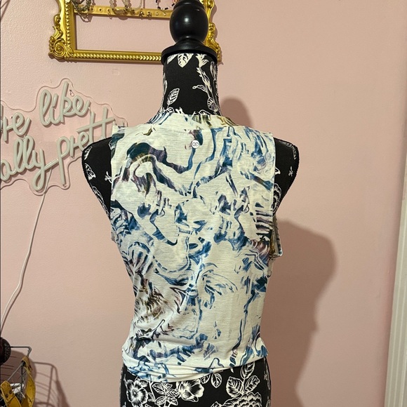 Calia Abstract Print Sleeveless Top LIKE NEW - Picture 2 of 2